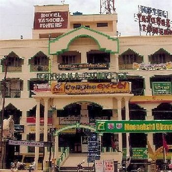 Yasodha Towers Hotel Hosūr Buitenkant foto